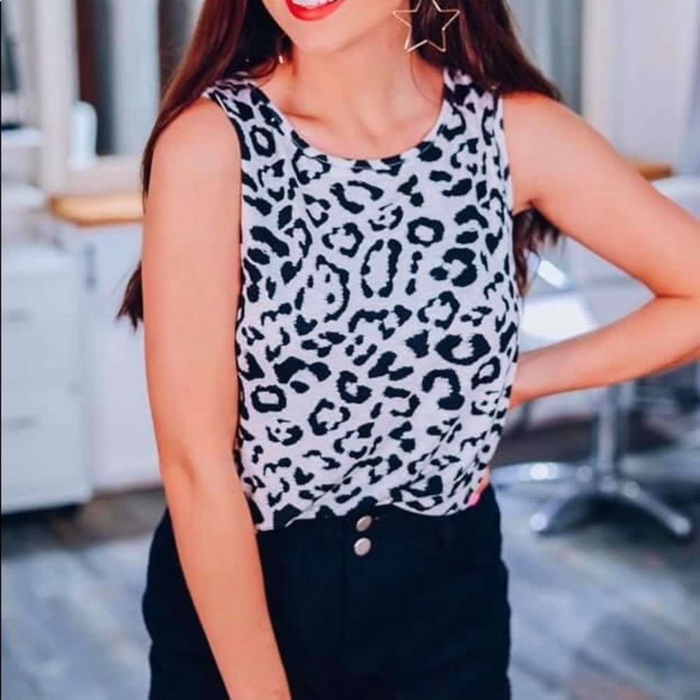 Take it slow leopard tank